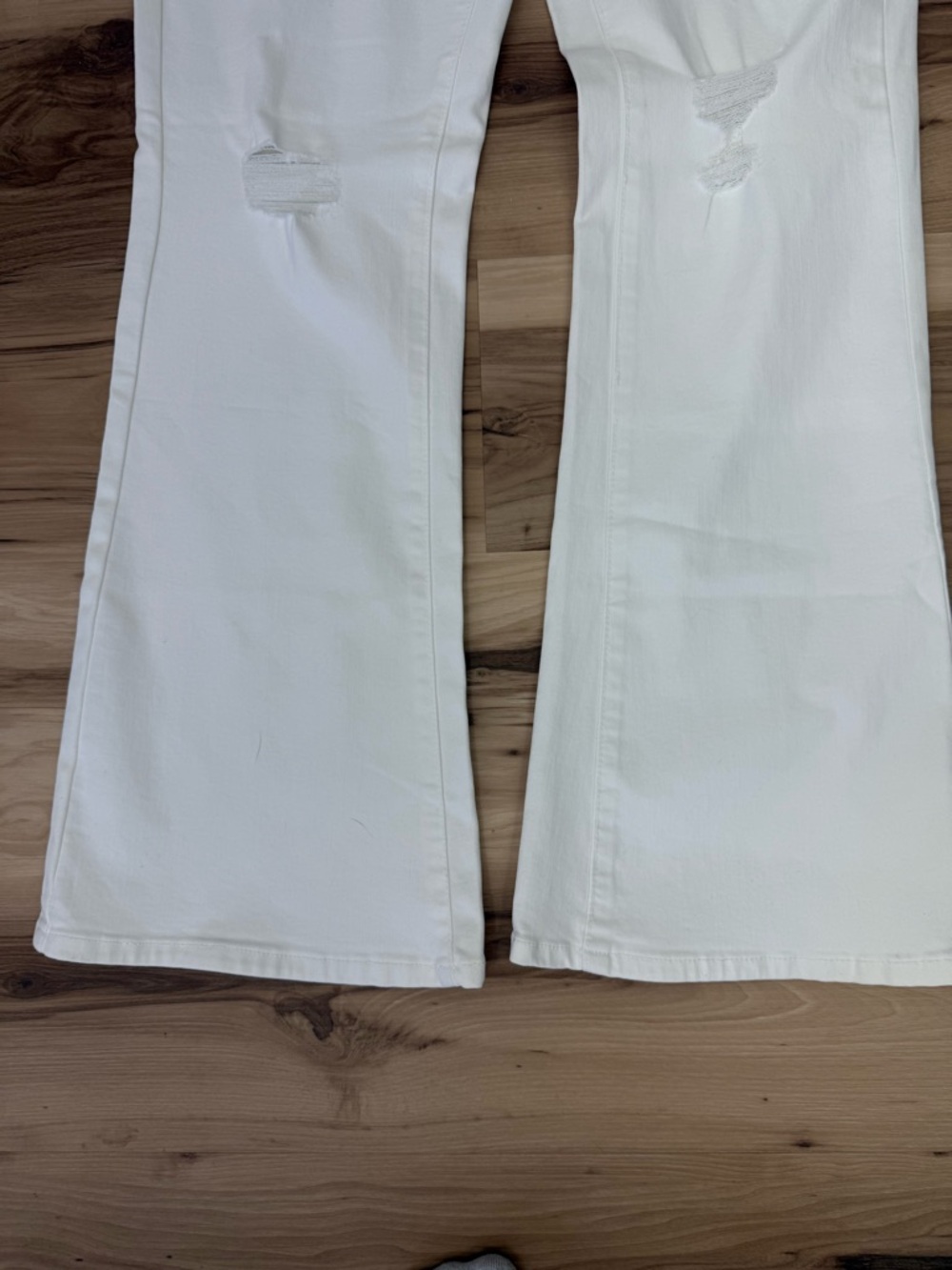 KanCan White High-Rise Distressed Flare Jeans K7 - Picture 3 of 9